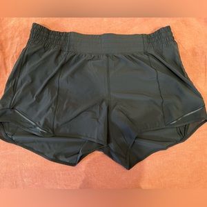Lululemon Hotty Hot High Rise Lined Shorts 4”